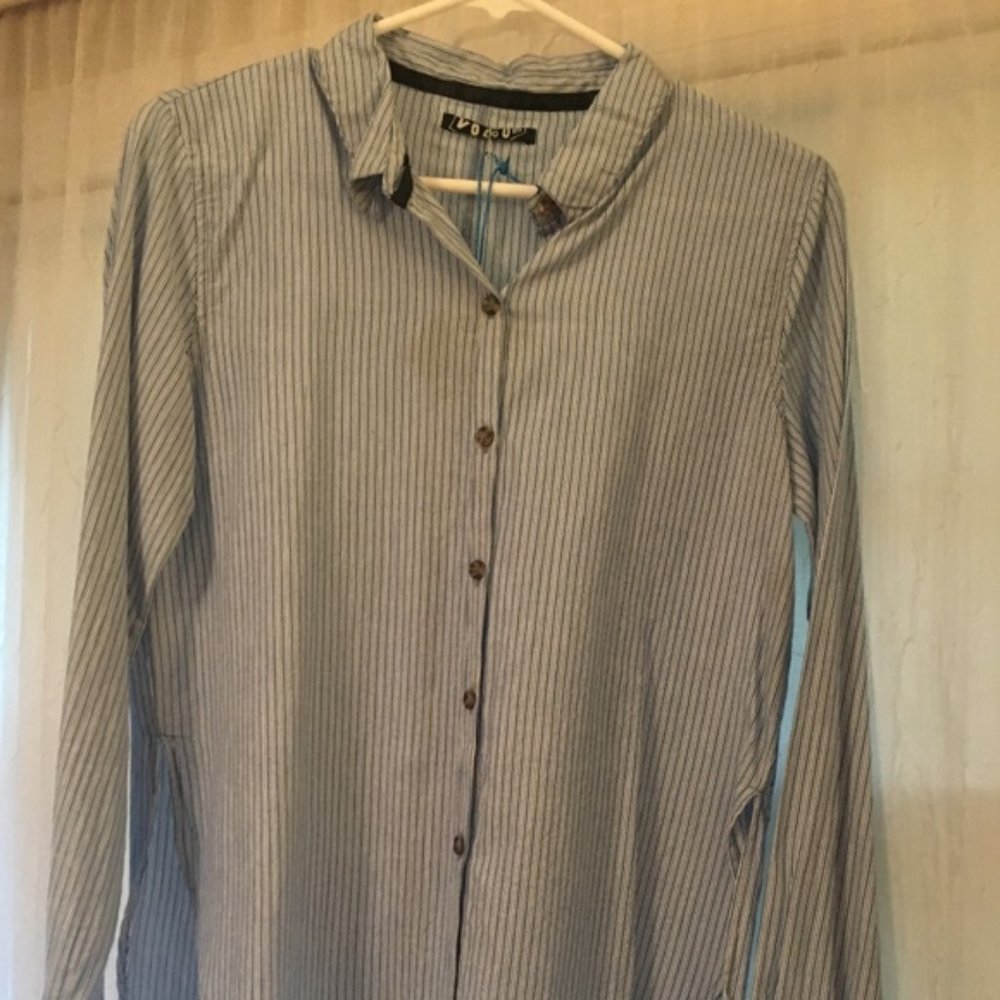 Volcom button down NWT - Picture 4 of 4